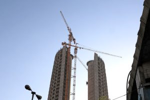 משבר האנרגיה בישראל: מחירי החשמל והגז מתייקרים – השלכות לצרכן